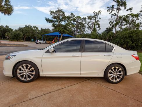 Used 2013 Honda Accord Sport image 3