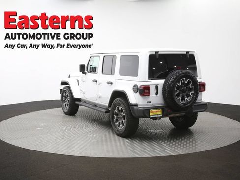 Used 2024 Jeep Wrangler Unlimited Sahara w/ Dual Top Group AWD/4WD image 64