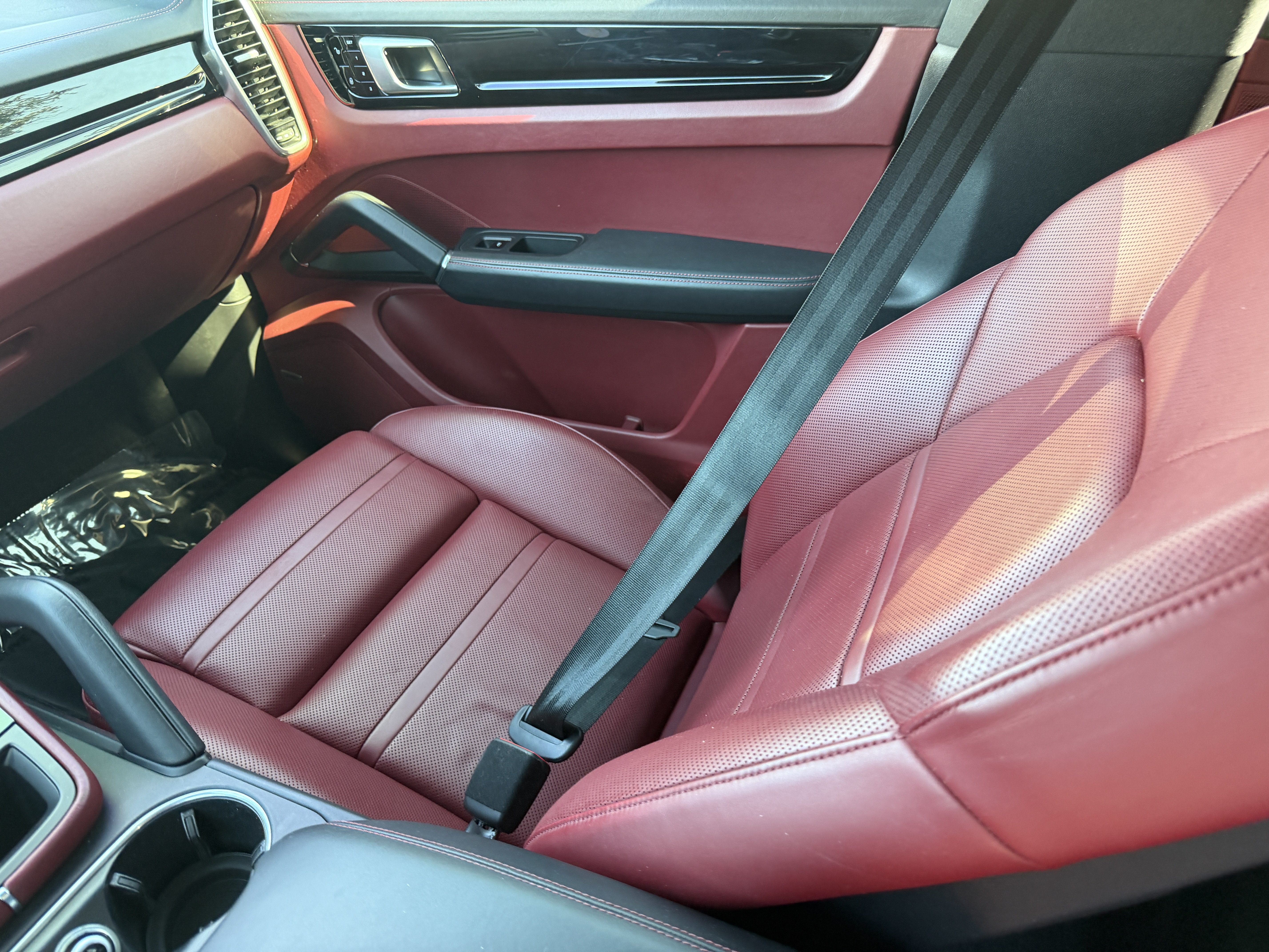Used 2019 Porsche Cayenne AWD/4WD image 18