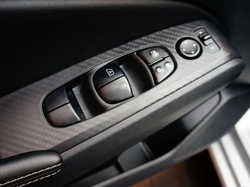 Certified 2025 Nissan Altima 2.5 SV FWD image 30