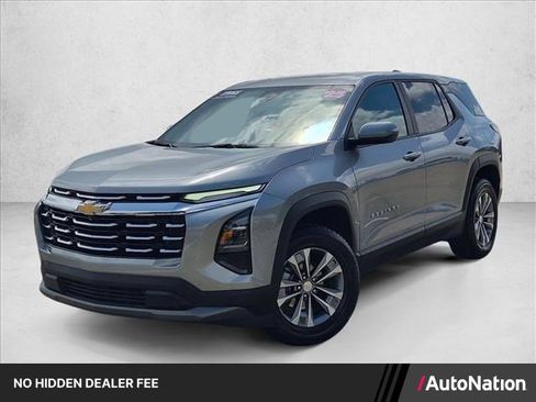 Used 2025 Chevrolet Equinox LT FWD image 1