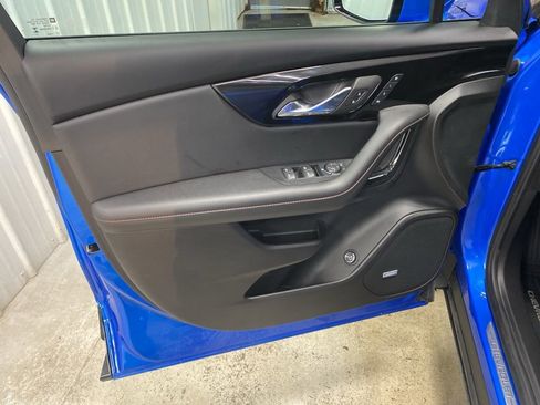 Used 2025 Chevrolet Blazer RS w/ Enhanced Convenience Package image 38