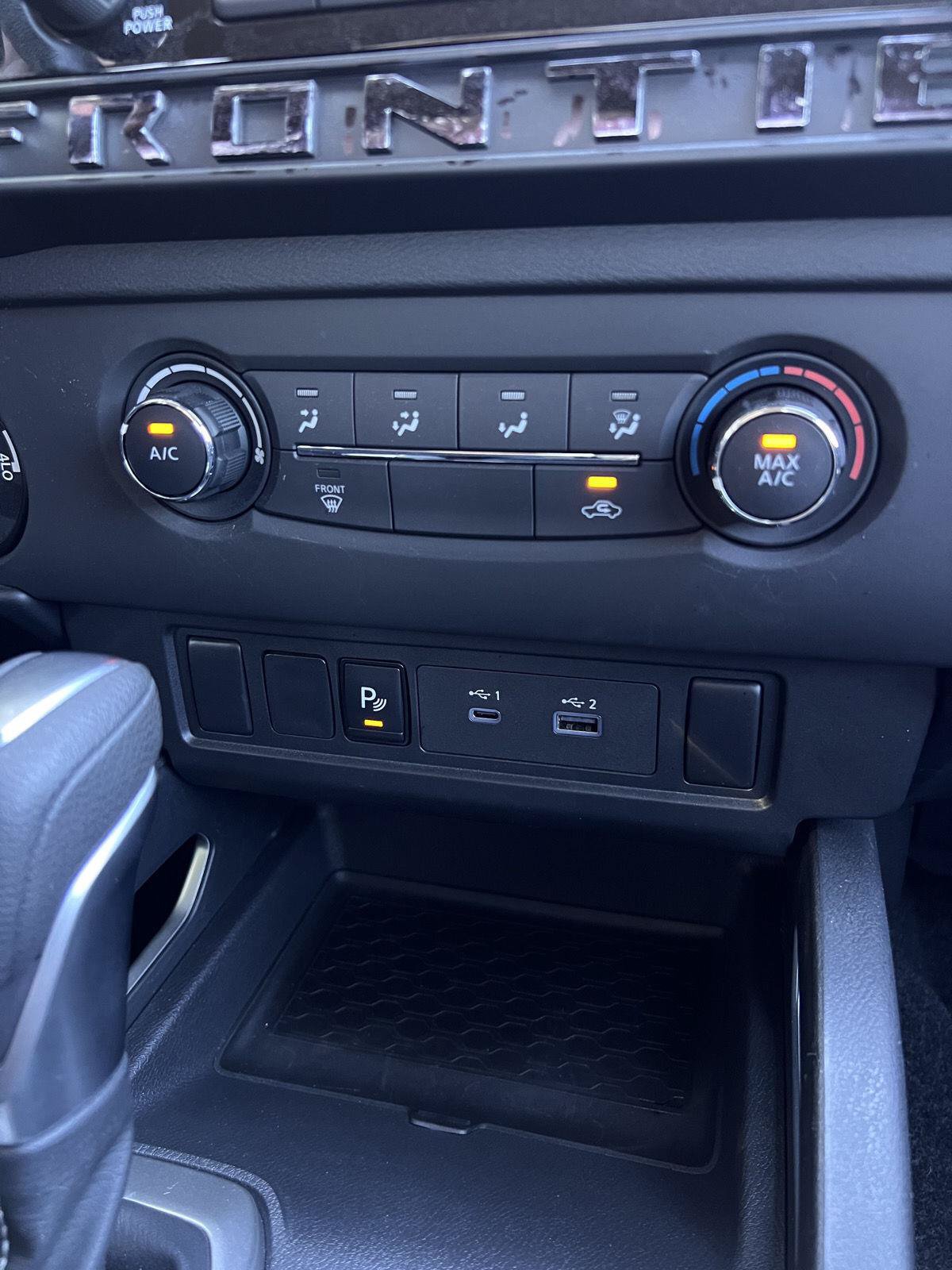 Used 2025 Nissan Frontier SV AWD/4WD image 9