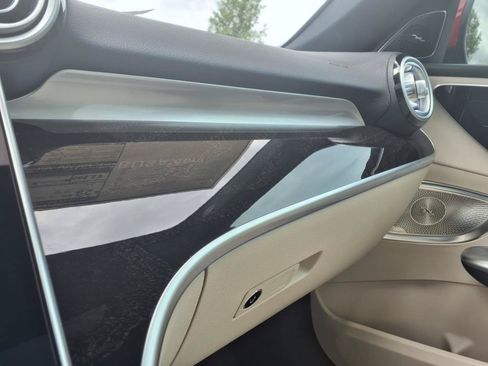 Used 2025 Mercedes-Benz C 300 Sedan image 22