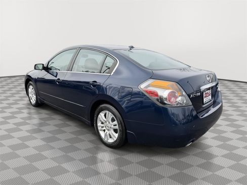 Used 2010 Nissan Altima 2.5 SL w/ SL Pkg image 4