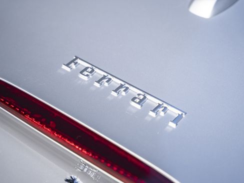 Used 2019 Ferrari Portofino image 14