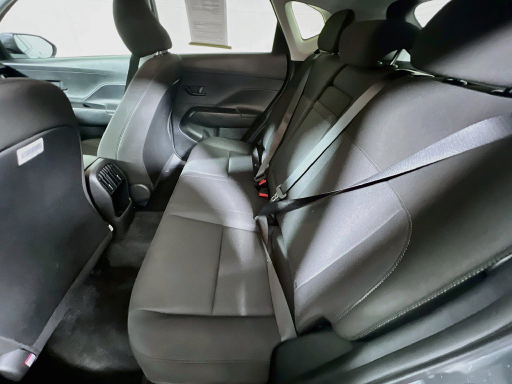 Used 2025 Hyundai Kona SEL AWD/4WD image 20