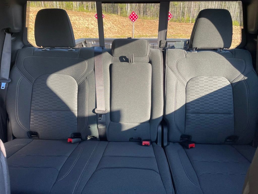 New 2026 RAM 1500 Big Horn AWD/4WD image 20