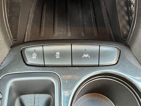 Used 2023 Chevrolet TrailBlazer LT FWD image 34