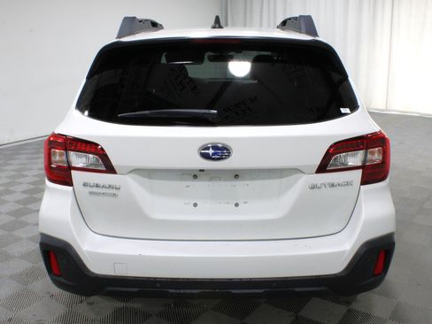 Used 2018 Subaru Outback 2.5i Limited AWD/4WD image 29