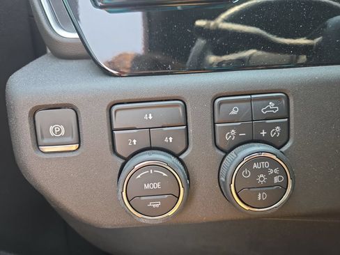 Used 2024 Chevrolet Silverado 2500 LT w/ All Star Edition AWD/4WD image 25