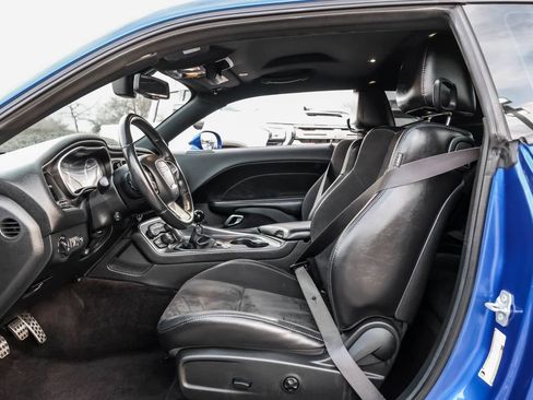 Used 2018 Dodge Challenger R/T Scat Pack w/ Leather Interior Group image 34
