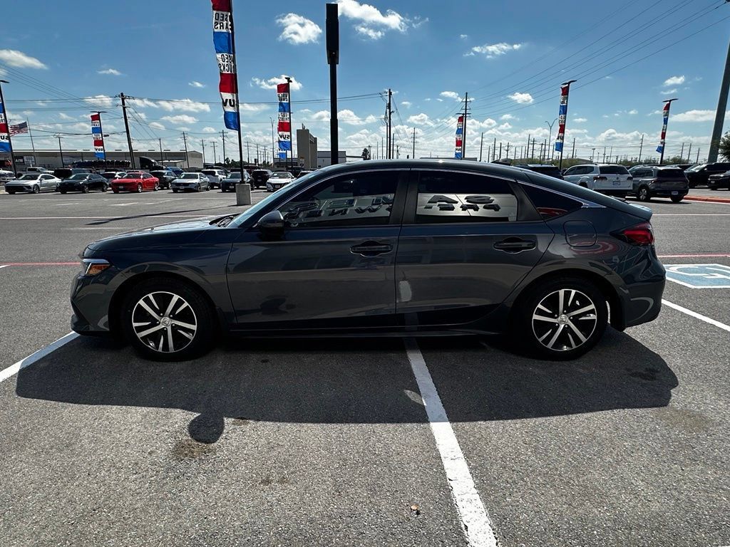 Used 2023 Honda Civic LX image 9