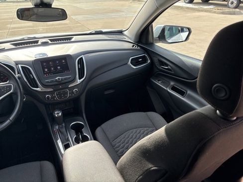 Used 2020 Chevrolet Equinox LT image 24