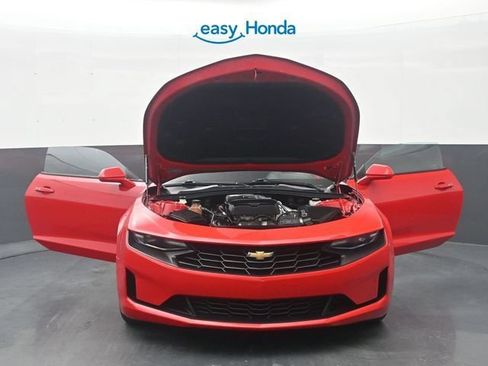 Used 2022 Chevrolet Camaro LT RWD image 2