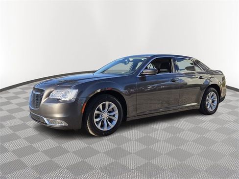 Certified 2023 Chrysler 300 Touring image 2
