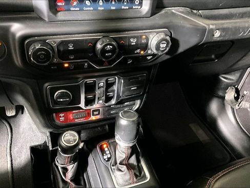 Used 2020 Jeep Wrangler Unlimited Rubicon w/ Quick Order Package 28Y Recon AWD/4WD image 25