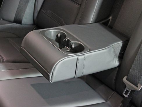 Certified 2025 Mercedes-Benz GLE 53 AMG 4MATIC image 31