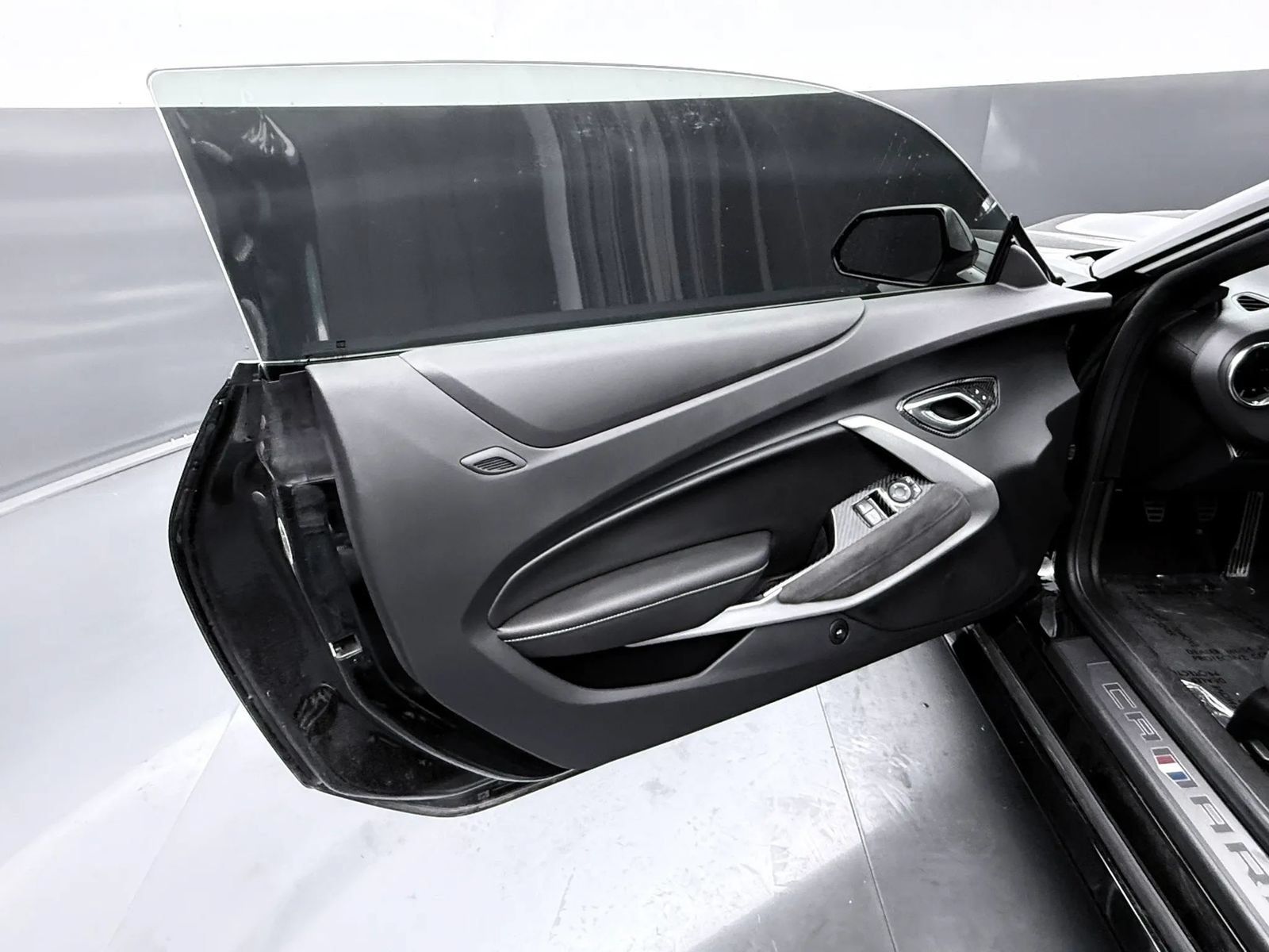 Used 2023 Chevrolet Camaro LT w/ LPO, Ground Effects Package RWD image 18