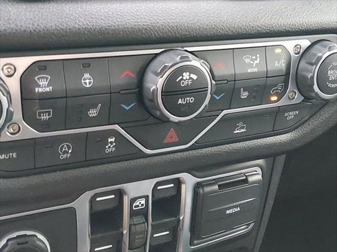 Certified 2025 Jeep Wrangler Unlimited Sport AWD/4WD image 14