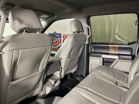 Used 2018 Ford F150 Lariat w/ Trailer Tow Package image 15