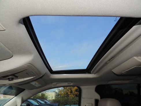 Certified 2018 Chevrolet Tahoe LT image 18