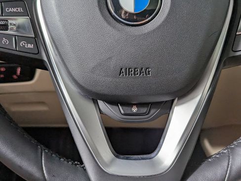 Used 2020 BMW 330i xDrive Sedan w/ Driving Assistance Package AWD/4WD image 22