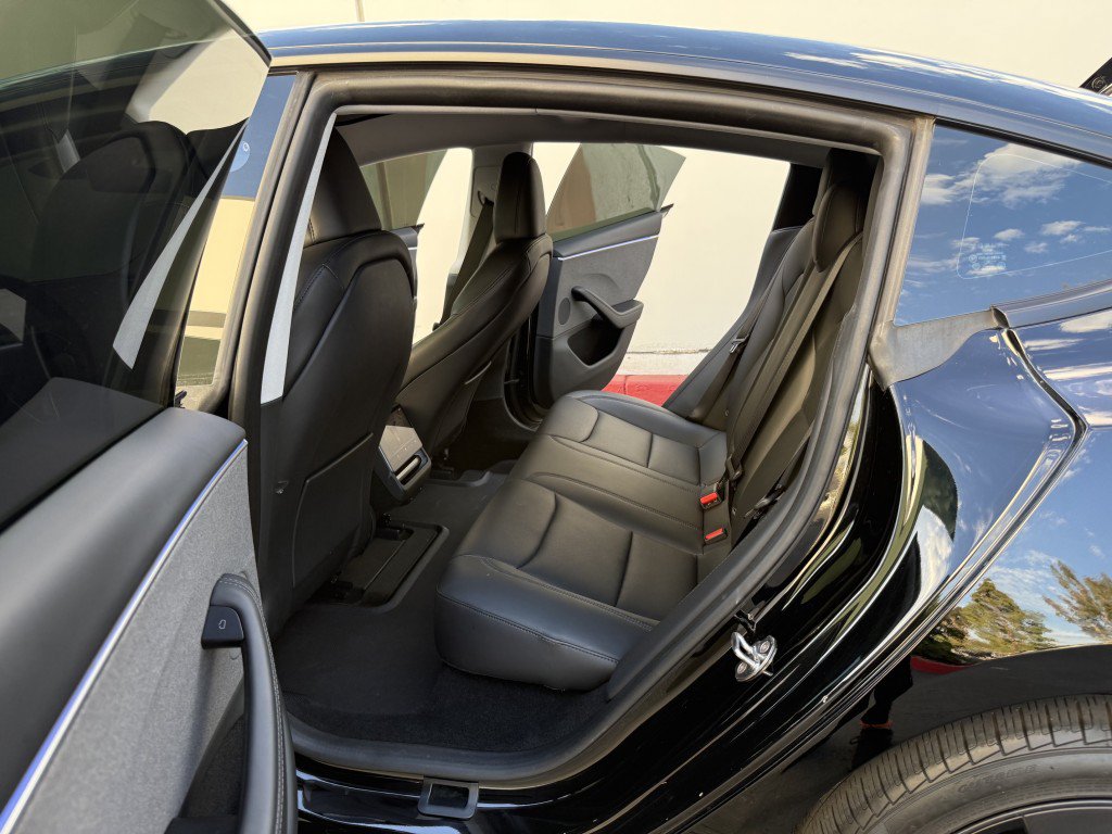 Used 2024 Tesla Model 3 Standard Range RWD image 15