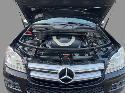 Used 2009 Mercedes-Benz GL 450 4MATIC image 24