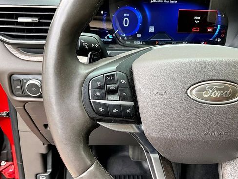 Used 2020 Ford Explorer Platinum w/ Premium Technology Package image 10