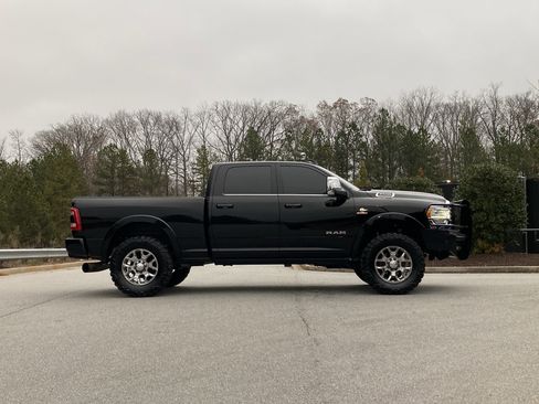 Used 2023 RAM 2500 Limited image 17