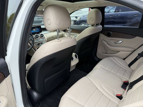 Used 2020 Mercedes-Benz C 300 Sedan image 25