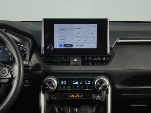 Used 2025 Toyota RAV4 XLE w/ Convenience Package FWD image 24