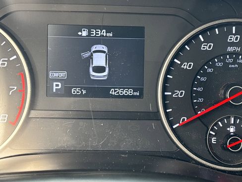 Used 2019 Kia Stinger image 28