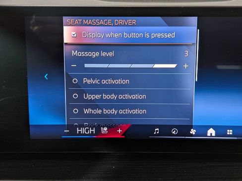 Used 2024 BMW X7 xDrive40i w/ Executive Package image 34