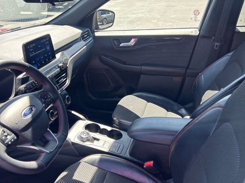 Used 2025 Ford Escape ST-Line image 19