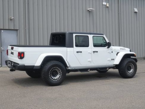Used 2023 Jeep Gladiator Sport AWD/4WD image 12