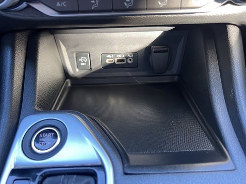 Used 2024 Nissan Sentra SV image 26