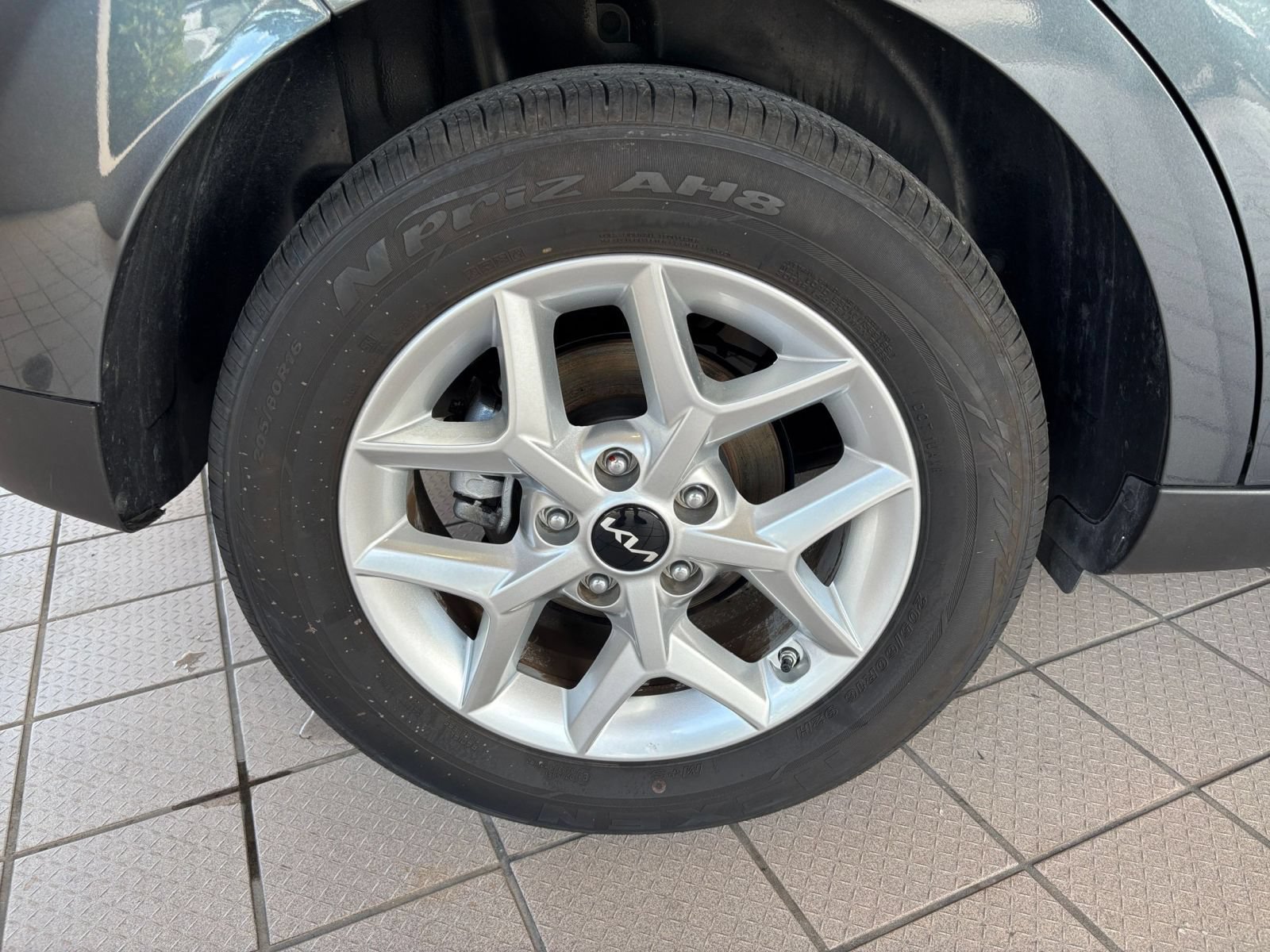 Used 2025 Kia Soul LX w/ LX Technology Package FWD image 27