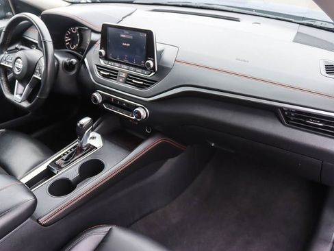 Used 2022 Nissan Altima 2.5 SR image 31