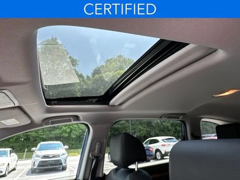 Used 2022 Honda CR-V Touring image 23