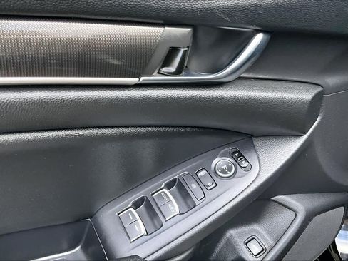 Used 2022 Honda Accord Sport image 31