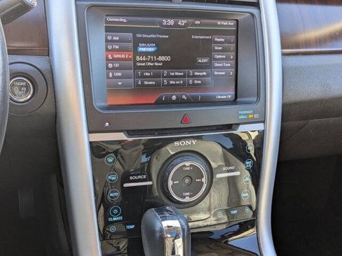 Used 2013 Ford Edge Limited image 23