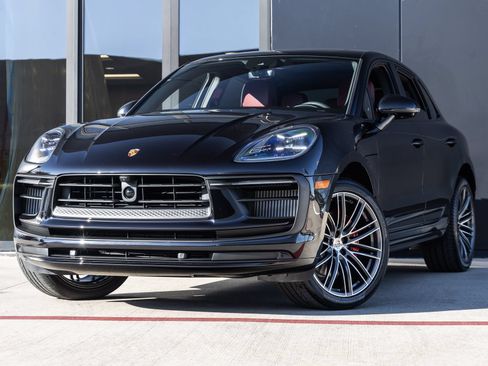 Certified 2026 Porsche Macan S AWD/4WD image 1