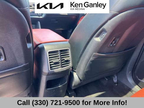 Certified 2023 Kia Sportage SX AWD/4WD image 44