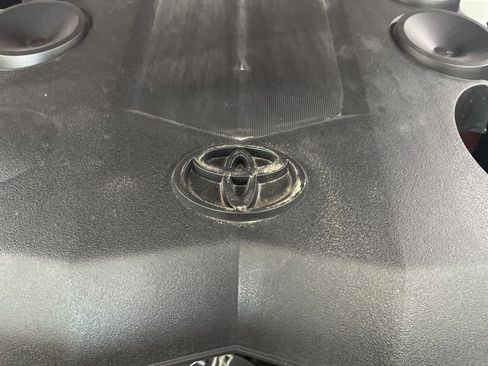Used 2021 Toyota 4Runner Limited AWD/4WD image 10