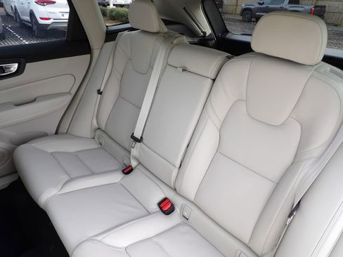 New 2026 Volvo XC60 B5 Ultra w/ Protection Package Premier image 25