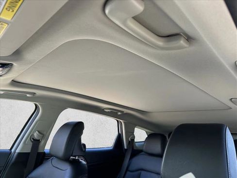 Used 2023 Kia Sportage SX image 21