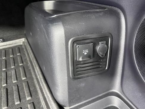 Used 2023 Toyota 4Runner Limited AWD/4WD image 15