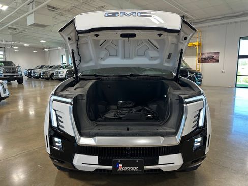Used 2025 GMC Sierra EV Denali AWD/4WD image 44